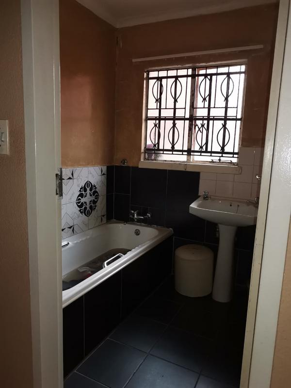 To Let 3 Bedroom Property for Rent in Dobsonville Gauteng