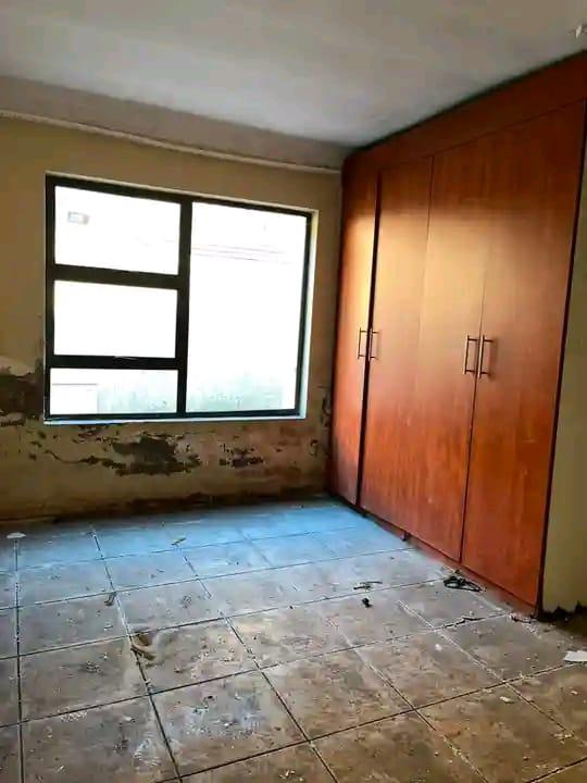 7 Bedroom Property for Sale in Spruit View Gauteng