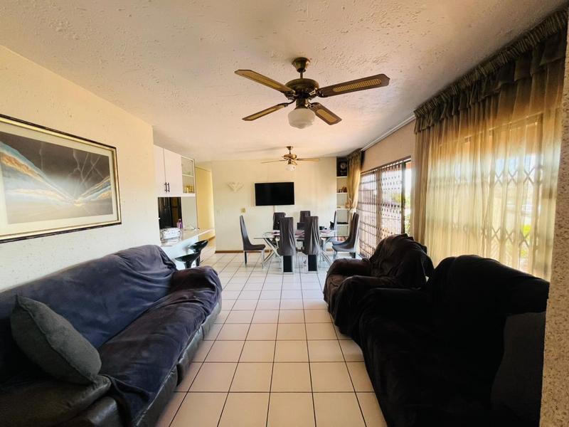 4 Bedroom Property for Sale in Bassonia Gauteng