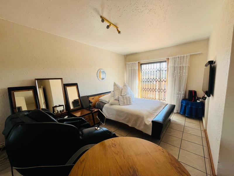 4 Bedroom Property for Sale in Bassonia Gauteng
