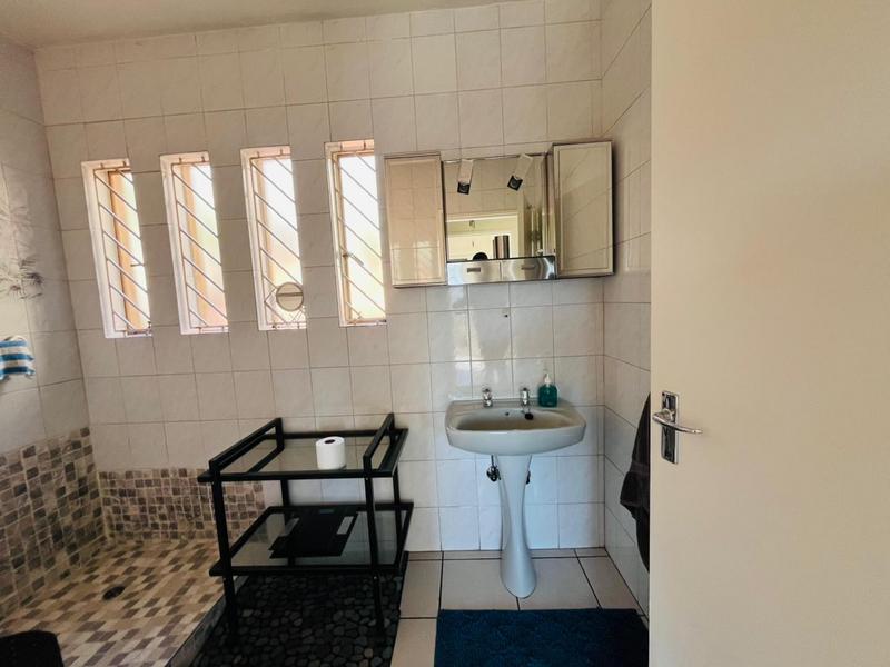 4 Bedroom Property for Sale in Bassonia Gauteng