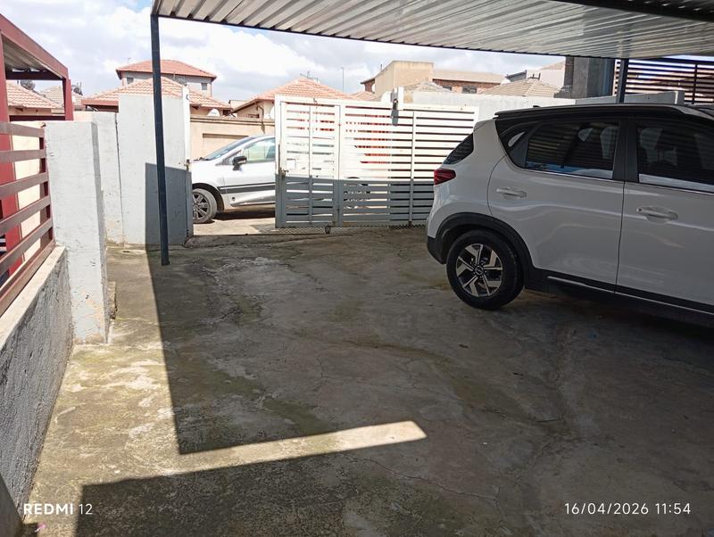2 Bedroom Property for Sale in Tembisa Gauteng