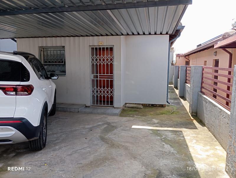 2 Bedroom Property for Sale in Tembisa Gauteng