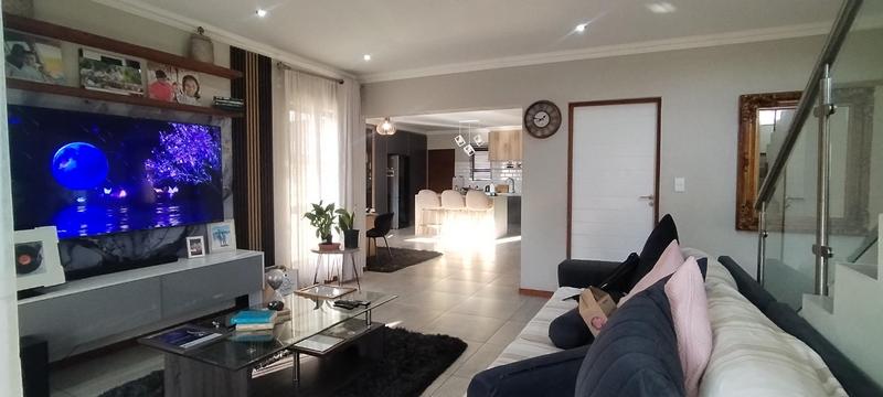 To Let 4 Bedroom Property for Rent in Wildtuinpark Gauteng