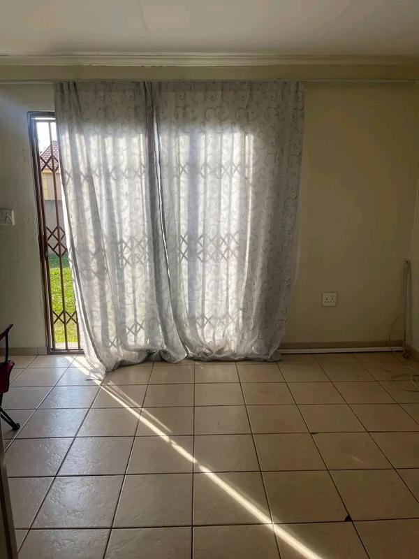 To Let 2 Bedroom Property for Rent in Windmill Park Gauteng