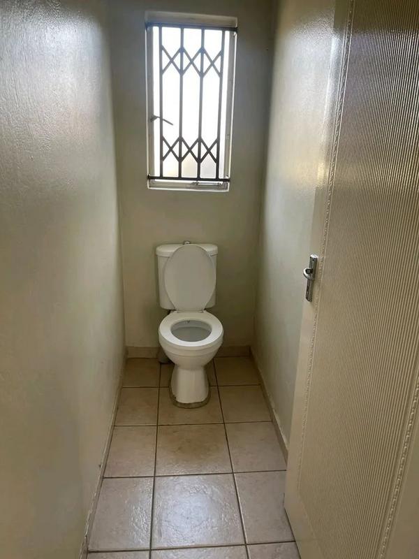 To Let 2 Bedroom Property for Rent in Windmill Park Gauteng