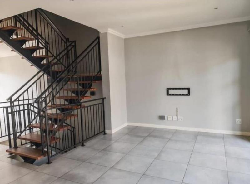 To Let 3 Bedroom Property for Rent in Bryanston Gauteng