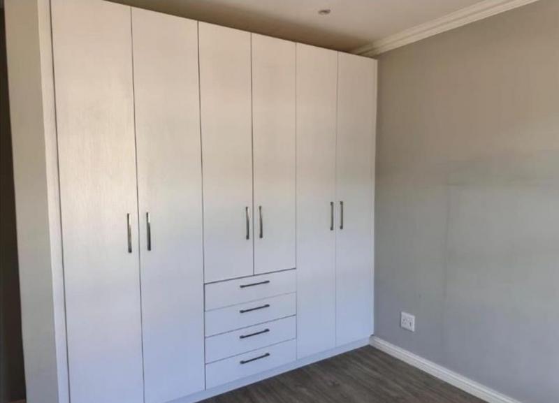 To Let 3 Bedroom Property for Rent in Bryanston Gauteng