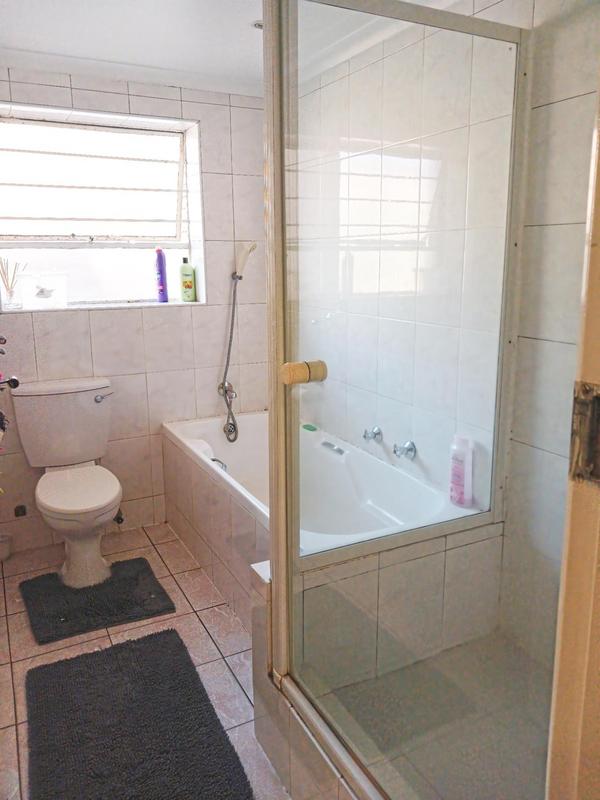 3 Bedroom Property for Sale in Bramley Gauteng