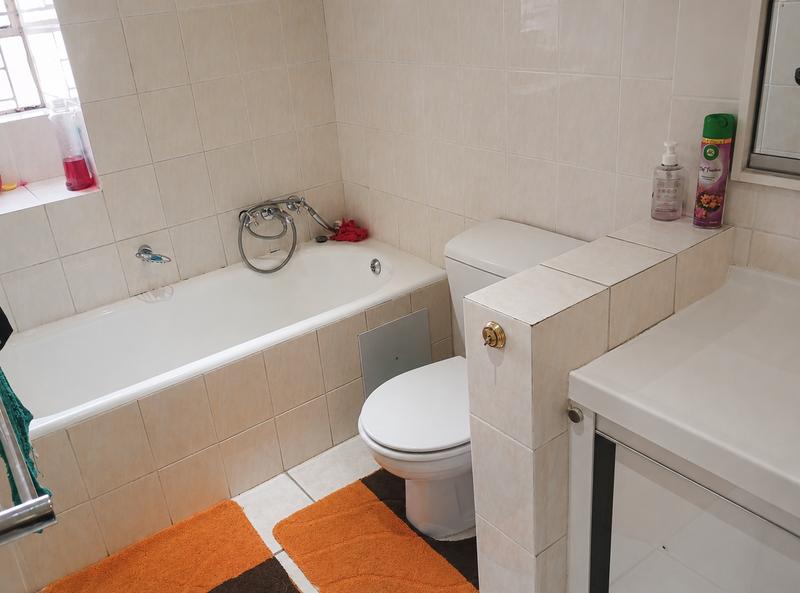 3 Bedroom Property for Sale in Bramley Gauteng