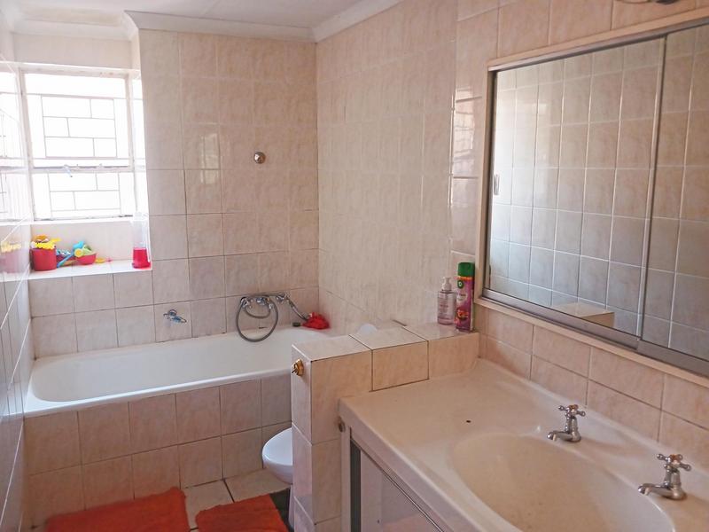 3 Bedroom Property for Sale in Bramley Gauteng