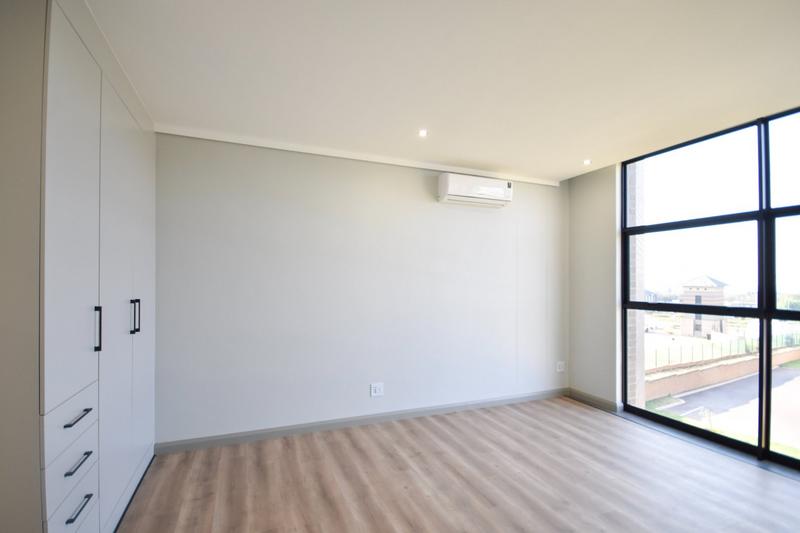 To Let 3 Bedroom Property for Rent in Midstream Estate Gauteng