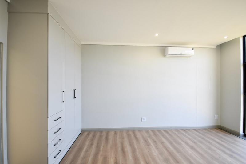 To Let 3 Bedroom Property for Rent in Midstream Estate Gauteng