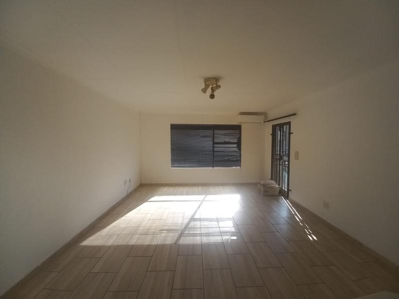 To Let 3 Bedroom Property for Rent in Wierda Park Gauteng