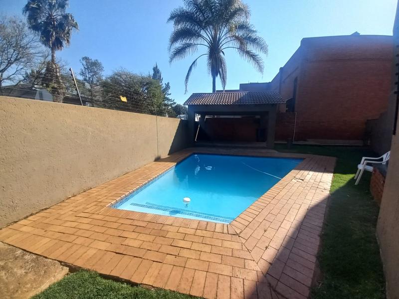 To Let 3 Bedroom Property for Rent in Wierda Park Gauteng