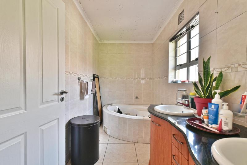 3 Bedroom Property for Sale in Randpark Ridge Gauteng