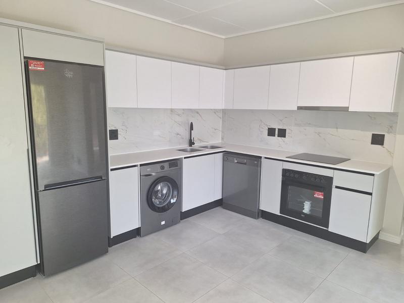 To Let 2 Bedroom Property for Rent in Crowthorne Gauteng