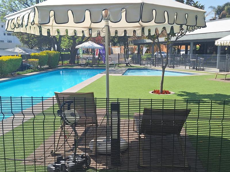 To Let 2 Bedroom Property for Rent in Crowthorne Gauteng