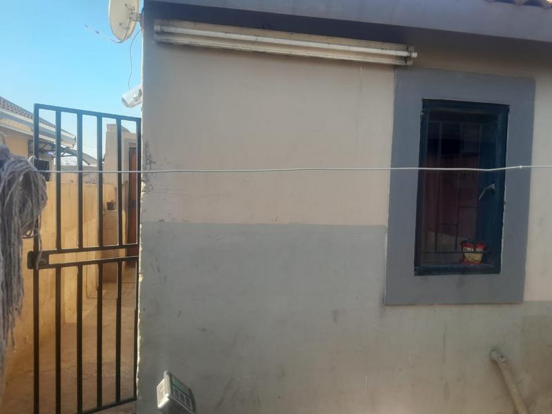 2 Bedroom Property for Sale in Palm Ridge Ext 2 Gauteng