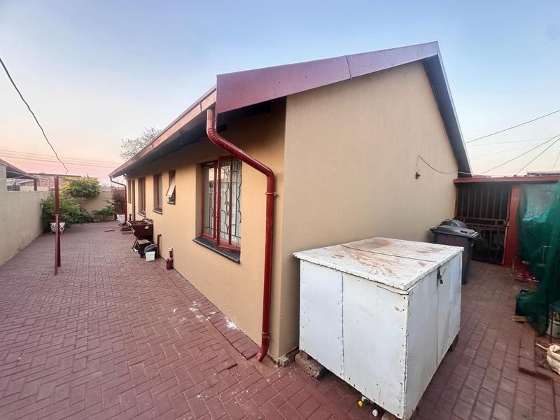 To Let 3 Bedroom Property for Rent in Ga-Rankuwa Zone 1 Gauteng