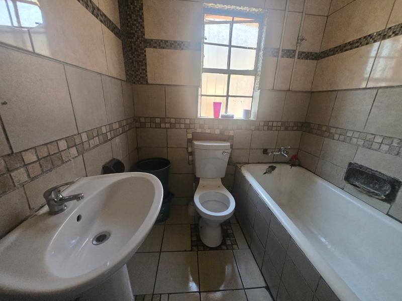 4 Bedroom Property for Sale in Brixton Gauteng