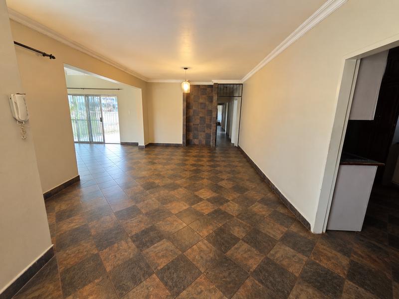 4 Bedroom Property for Sale in Elardus Park Gauteng