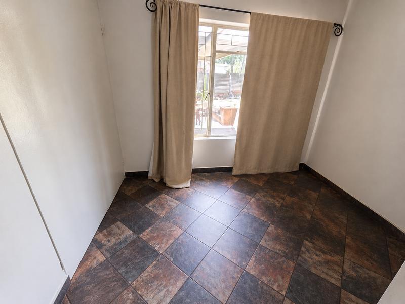 4 Bedroom Property for Sale in Elardus Park Gauteng