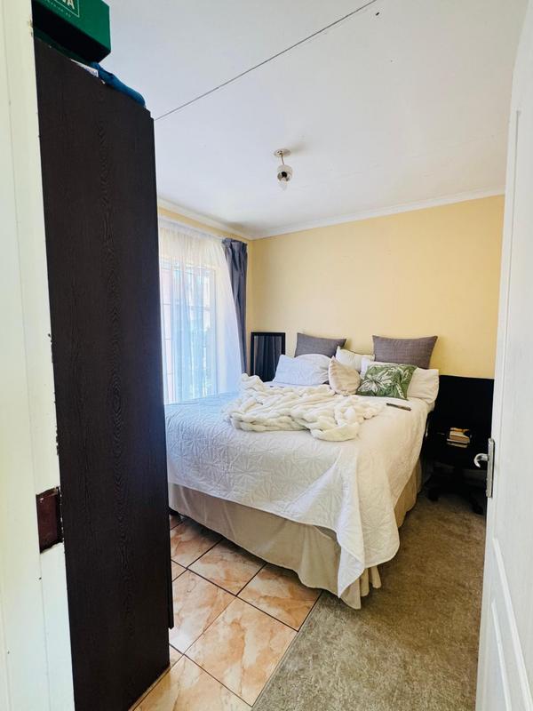 5 Bedroom Property for Sale in Shalimar Ridge Gauteng