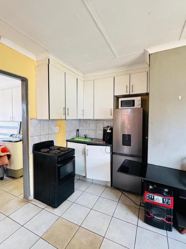 5 Bedroom Property for Sale in Shalimar Ridge Gauteng