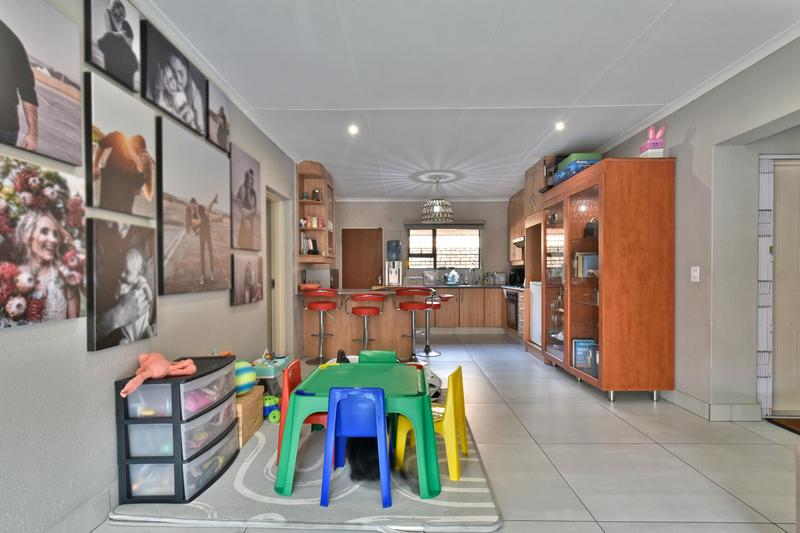 3 Bedroom Property for Sale in New Redruth Gauteng
