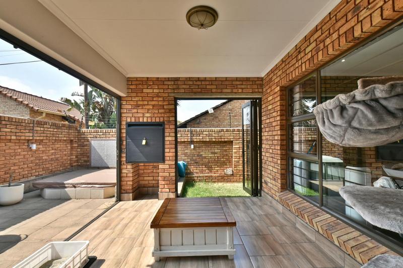 3 Bedroom Property for Sale in New Redruth Gauteng