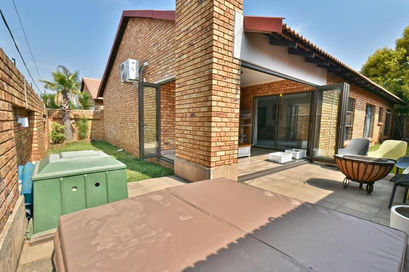 3 Bedroom Property for Sale in New Redruth Gauteng