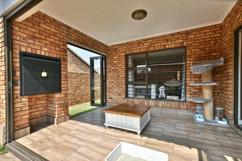 3 Bedroom Property for Sale in New Redruth Gauteng