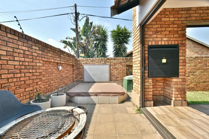 3 Bedroom Property for Sale in New Redruth Gauteng