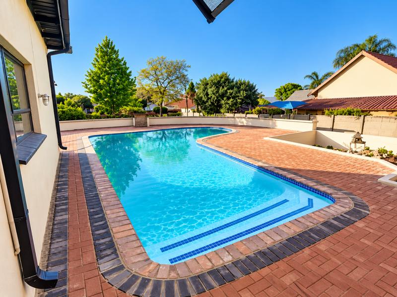 To Let 3 Bedroom Property for Rent in Birchleigh Gauteng