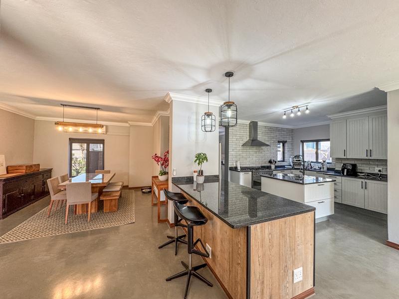 5 Bedroom Property for Sale in Midlands Estate Gauteng