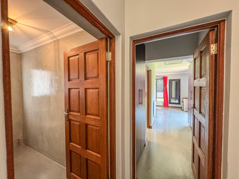 5 Bedroom Property for Sale in Midlands Estate Gauteng
