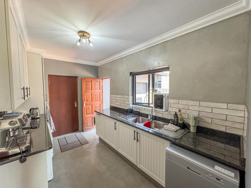 5 Bedroom Property for Sale in Midlands Estate Gauteng