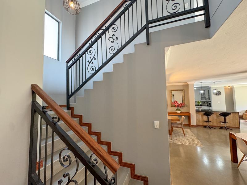 5 Bedroom Property for Sale in Midlands Estate Gauteng