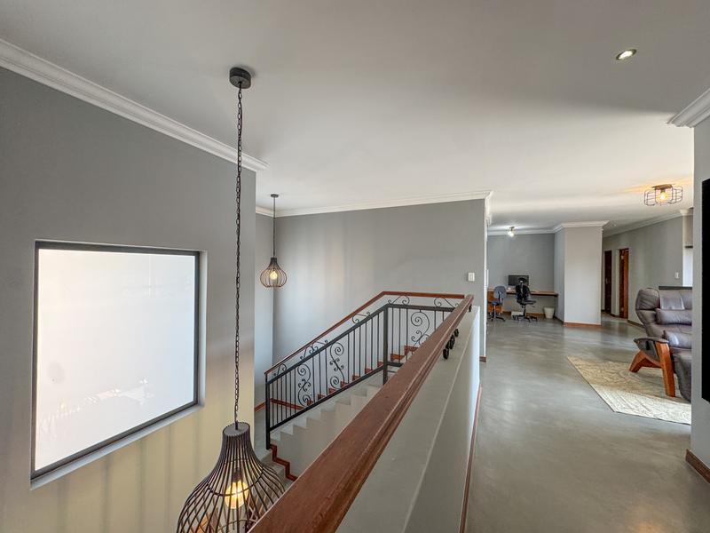 5 Bedroom Property for Sale in Midlands Estate Gauteng