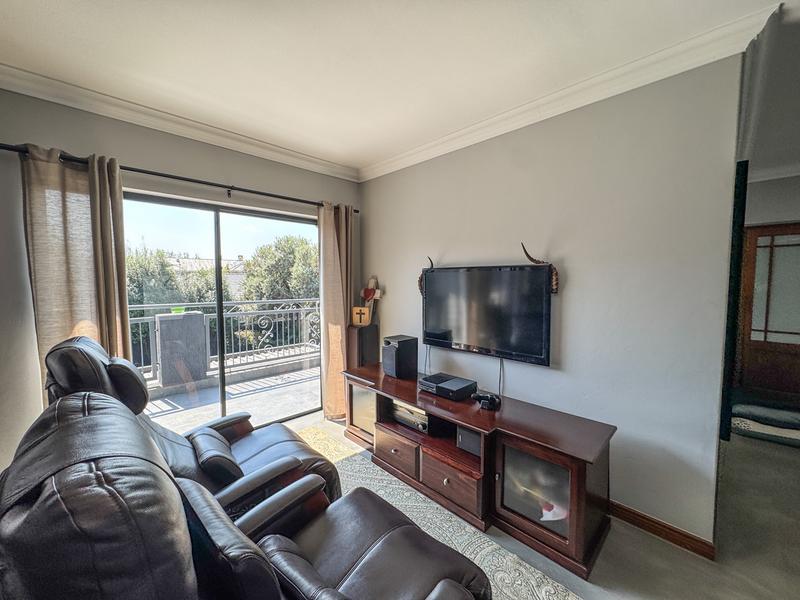 5 Bedroom Property for Sale in Midlands Estate Gauteng