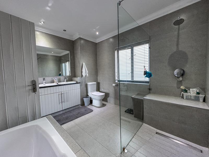 5 Bedroom Property for Sale in Midlands Estate Gauteng