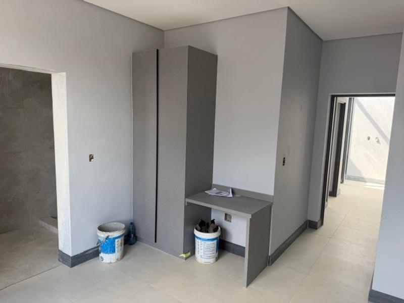 4 Bedroom Property for Sale in Midstream Heights Gauteng