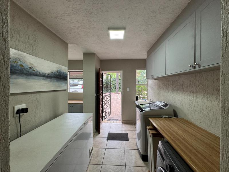 7 Bedroom Property for Sale in Zwartkop Gauteng