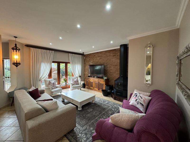 7 Bedroom Property for Sale in Zwartkop Gauteng