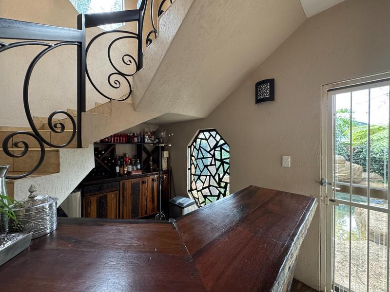 7 Bedroom Property for Sale in Zwartkop Gauteng