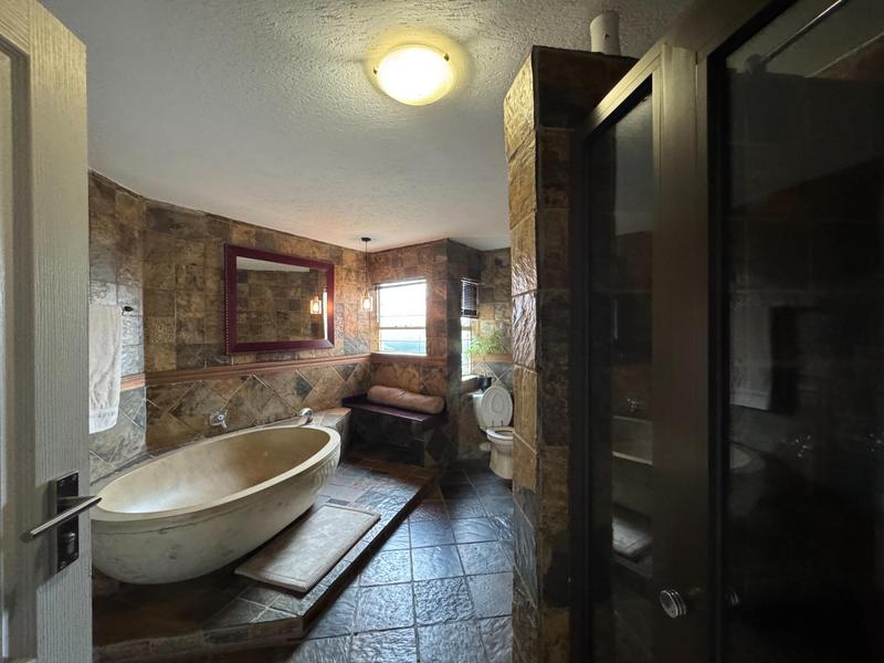 7 Bedroom Property for Sale in Zwartkop Gauteng