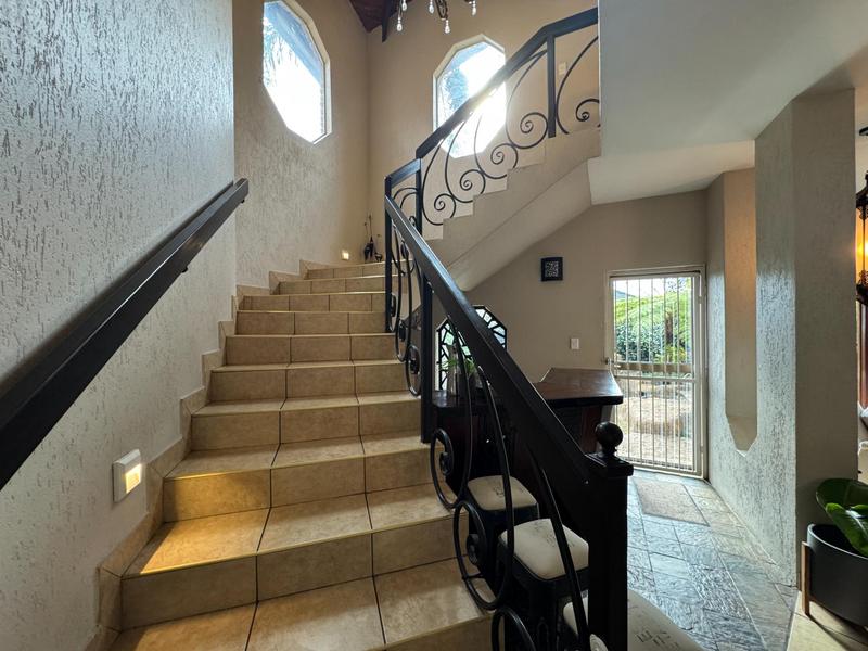 7 Bedroom Property for Sale in Zwartkop Gauteng