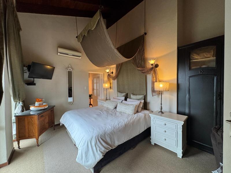 7 Bedroom Property for Sale in Zwartkop Gauteng