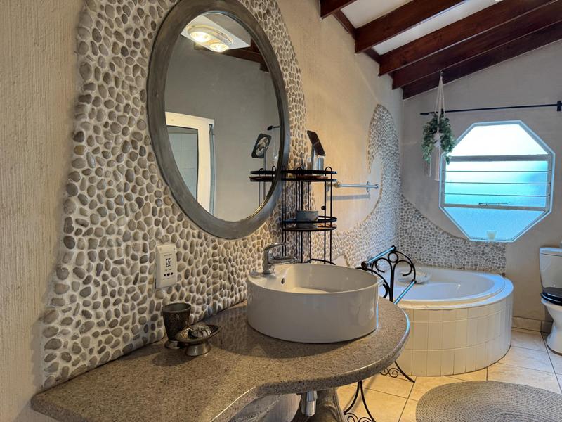 7 Bedroom Property for Sale in Zwartkop Gauteng